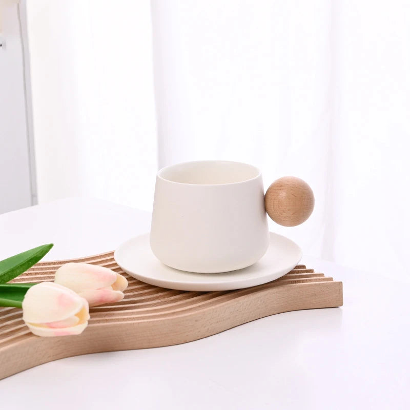 Ceramic Coffee Cup and Saucer Set Espresso Cups Light Luxury Wooden Handle Afternoon Tea Mug Female Original Mugs Couple Gifts